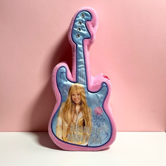 Y2K 2000s mcbling Hannah Montana pink fur guitar shaped money piggy bank